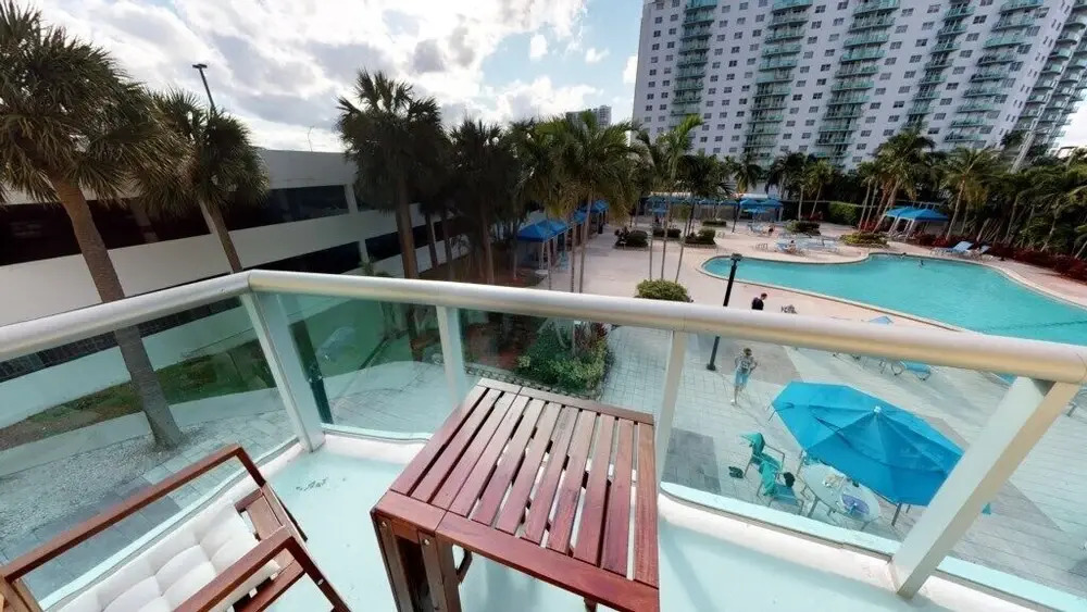 Premium 1 Bedroom Park View Or123
