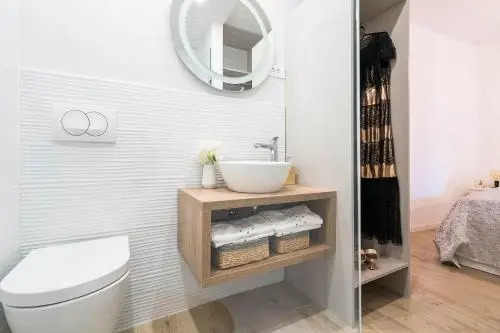Studio Apartments Petar in old part of town