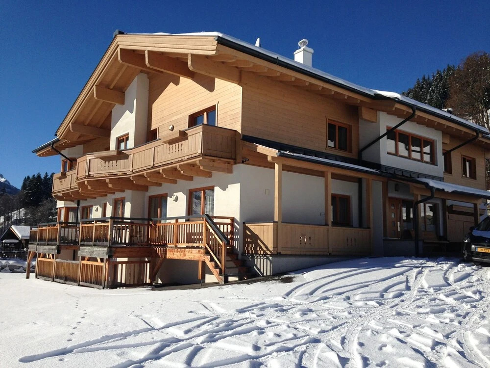 Charming Apartment in Saalbach-hinterglemm Near Ski Lift