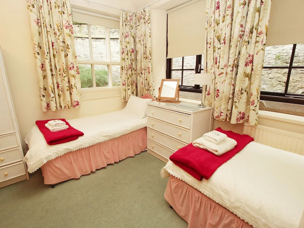 Hall Cottage