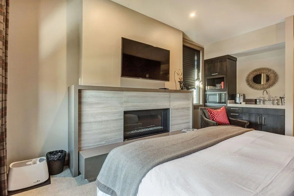 Four Bedroom Penthouse 4 Apartment Hotel by RedAwning