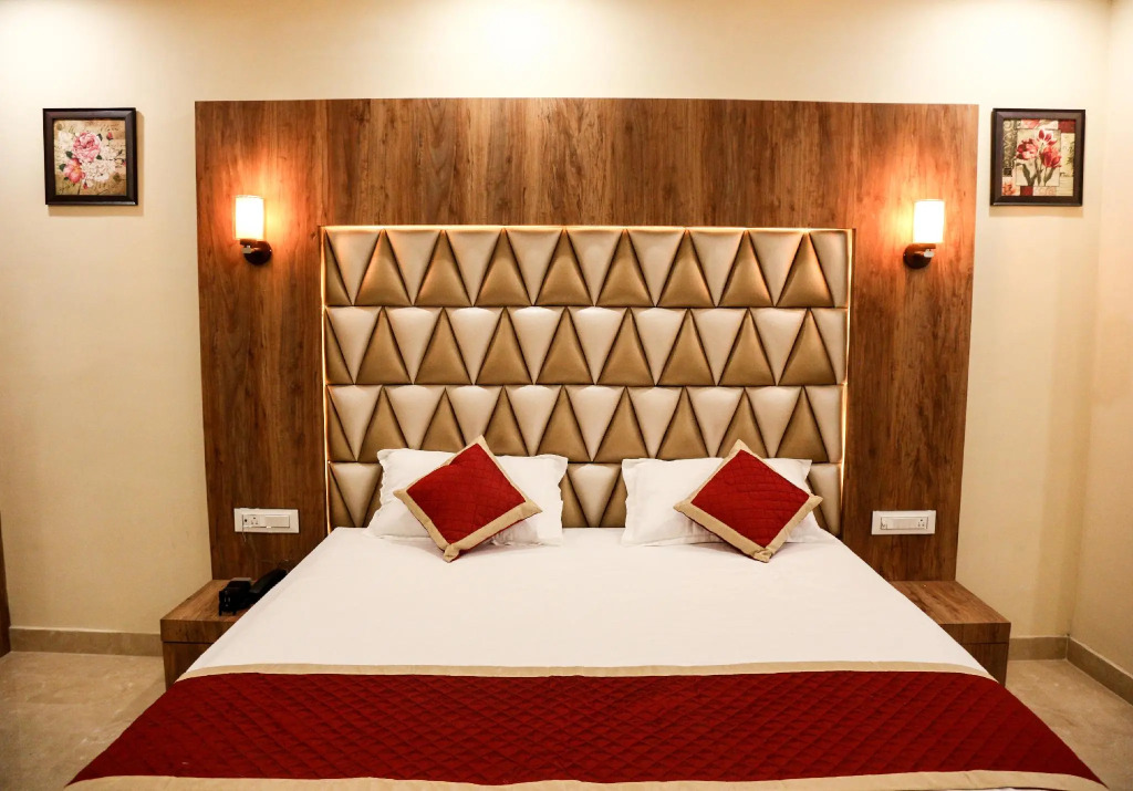 Hotel Raindew