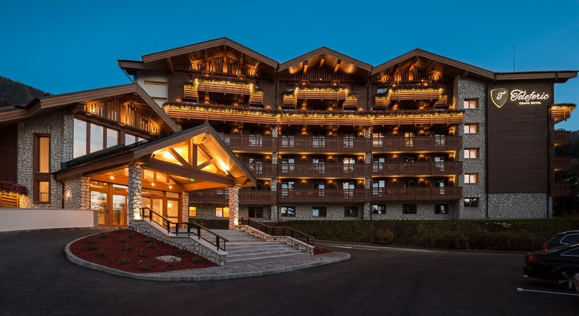 Grand Bay Hotel