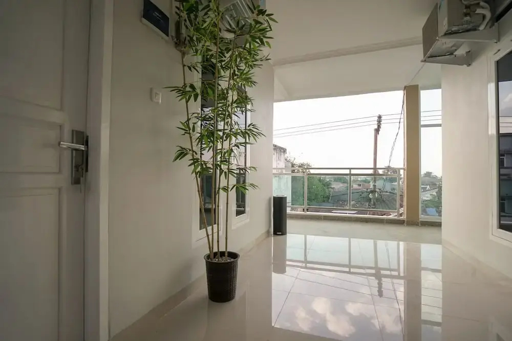 OYO 948 Vivi Residence Syariah Ii