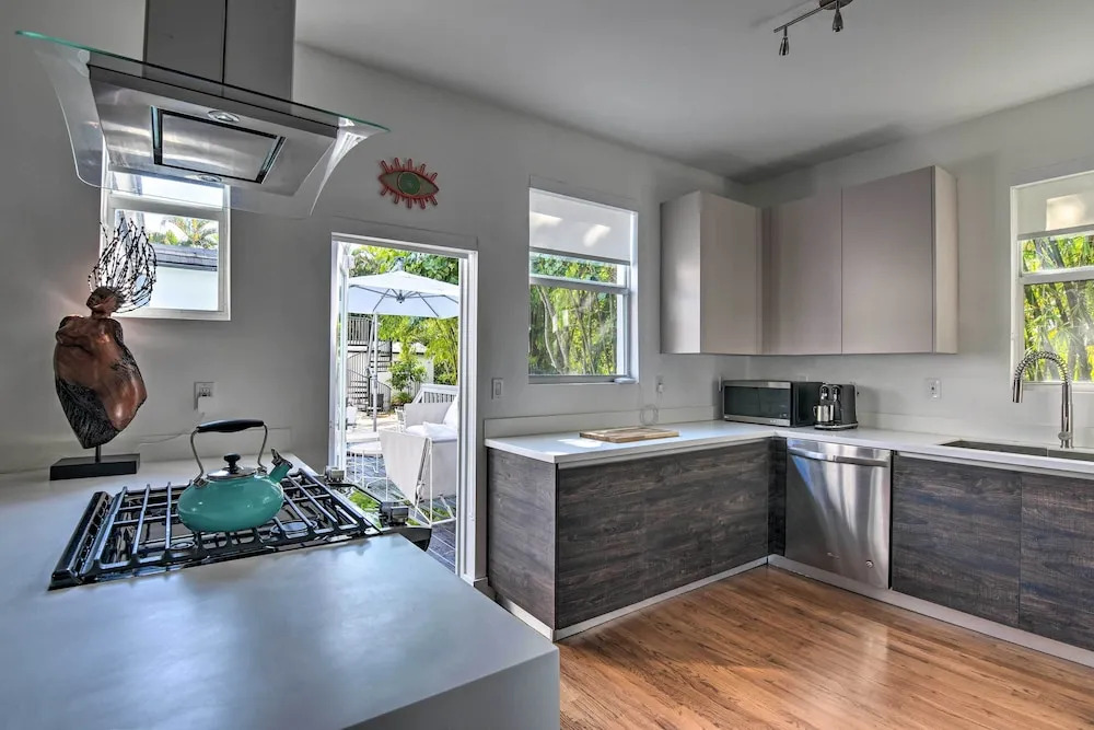 Modern Miami Villa w/ Pool Oasis ~ 5 Mi to Beach!