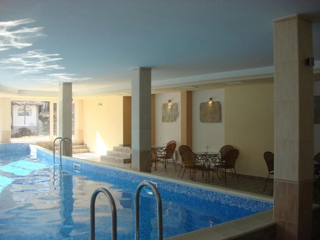 Eleni Palace