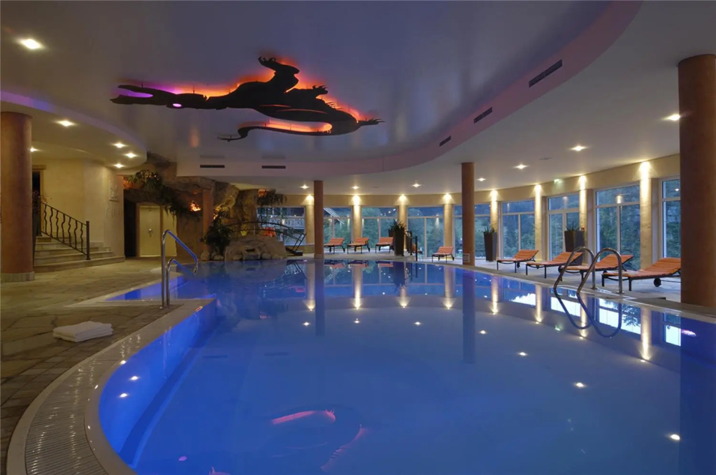 Feuriger Tatzlwurm Berghotel & Spa, BW Signature Collection
