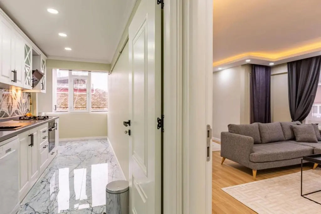 Modern and Well Designed Apartment Near Public Transportation in Maltepe
