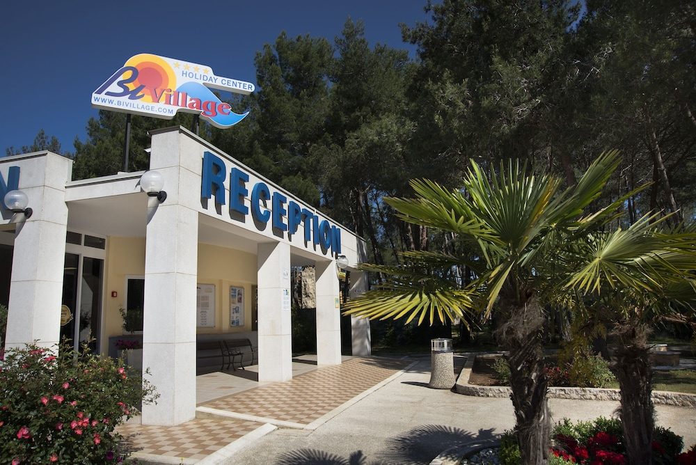 Gebetsroither Am Centro Vacanze Bi Village