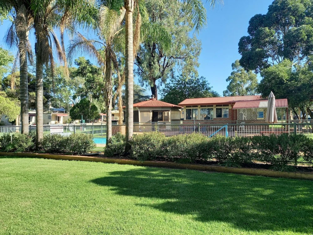 Young Tourist Park
