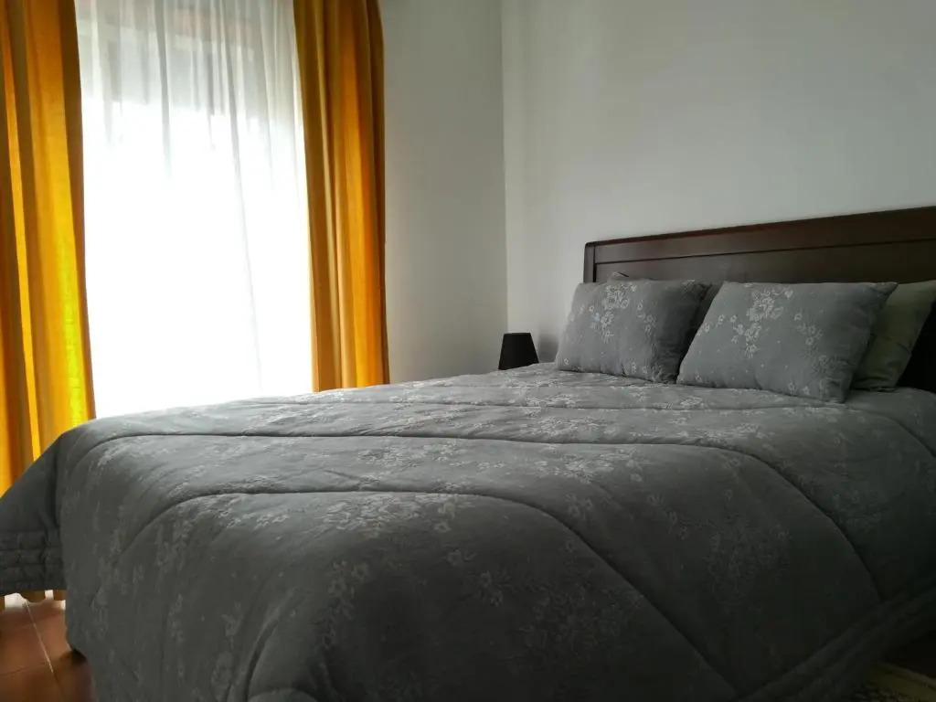 Vinas Place
