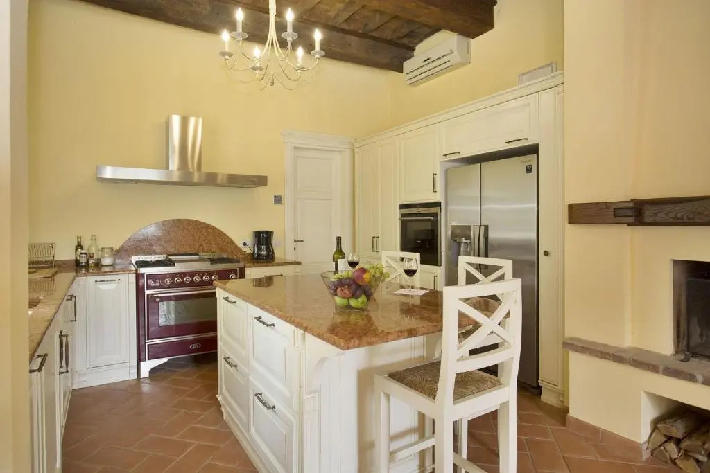 Santo Stefano 6 by Salogi Villas