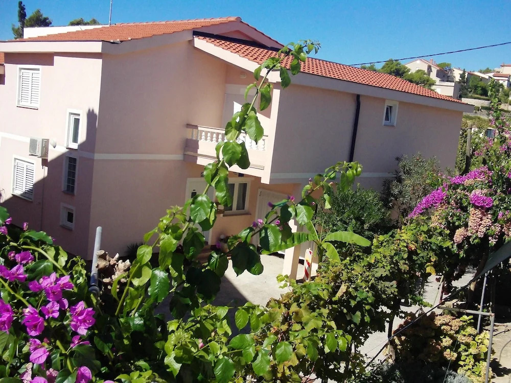 Apartment With one Bedroom in Banjol, With Wonderful sea View, Enclose