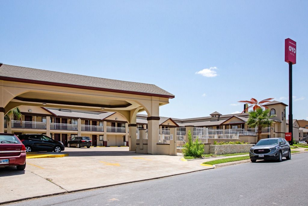 OYO Hotel McAllen Airport South