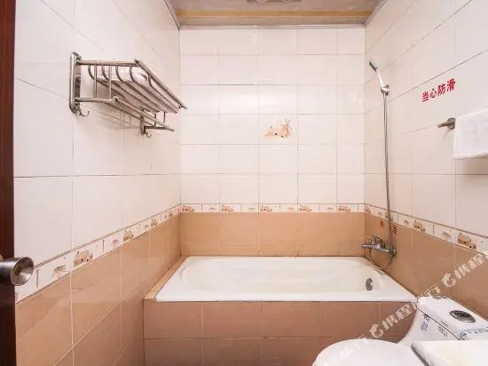 Fanghua Hostel