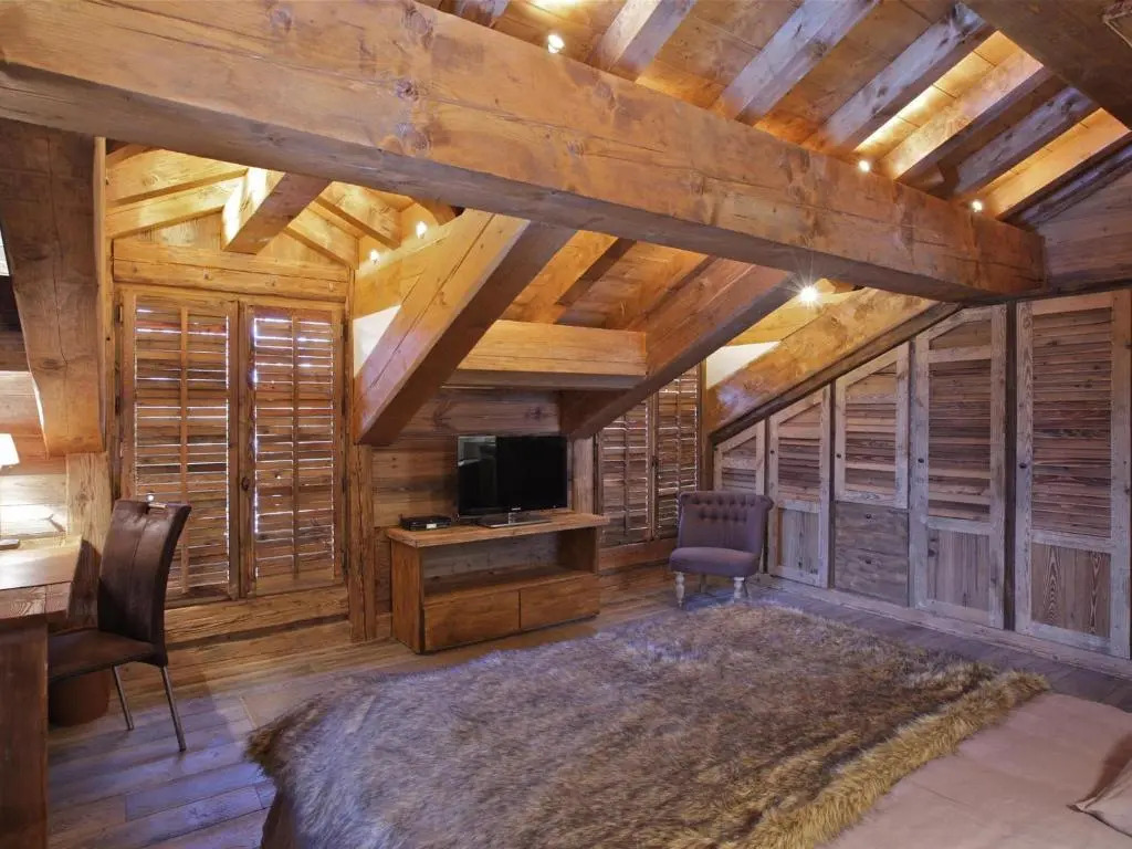 Chalet convivial proche des pistes avec parking - FR-1-564-25