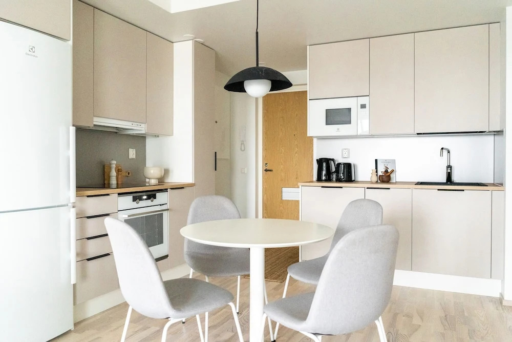 1-BR 11th Floor with Balcony