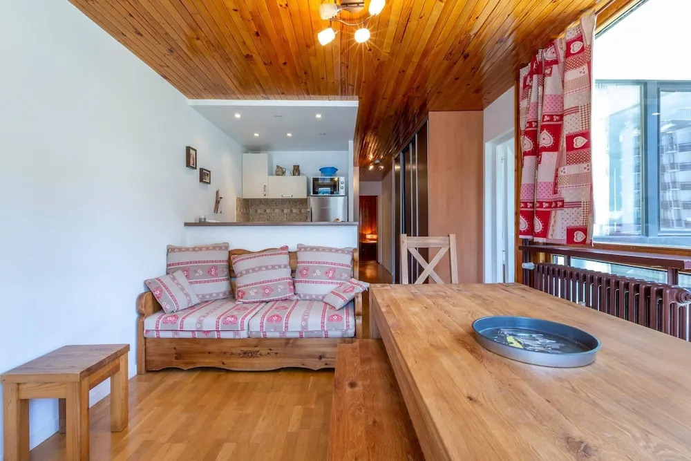 ISR23 - Superbe appartement, centre ville, proche pistes et commerces
