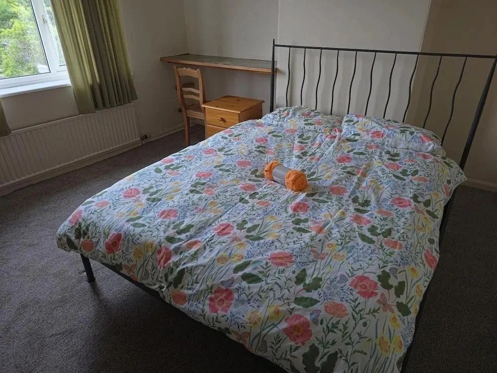 Confortable House Sleeps 7 With Garden and Parking