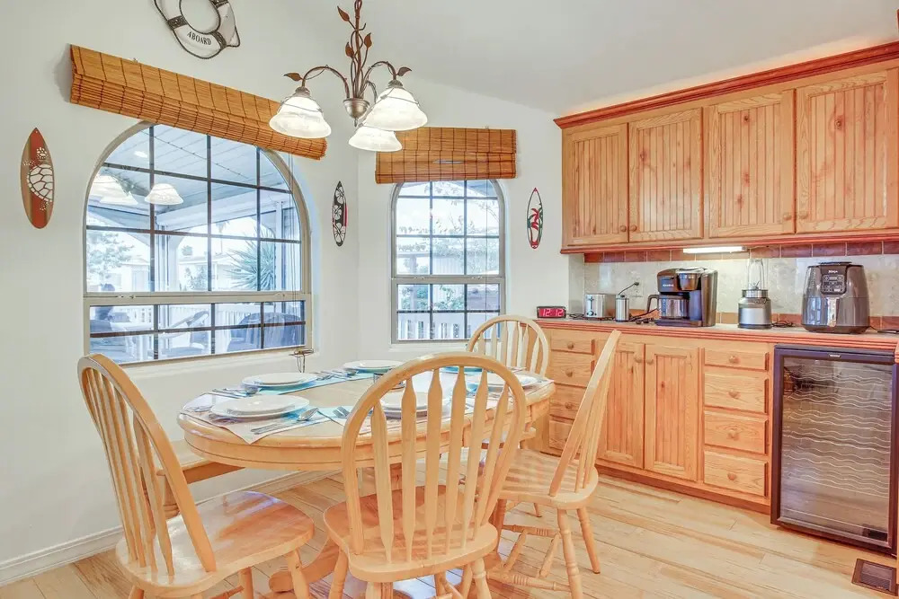 Canalfront Port Isabel Cottage: 5 Mi to Beach!