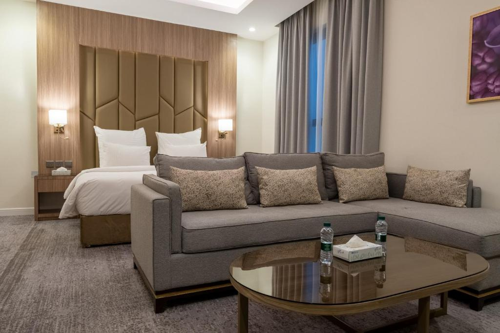 فندق ترى النزهة -Tura Hotel AlNuzha