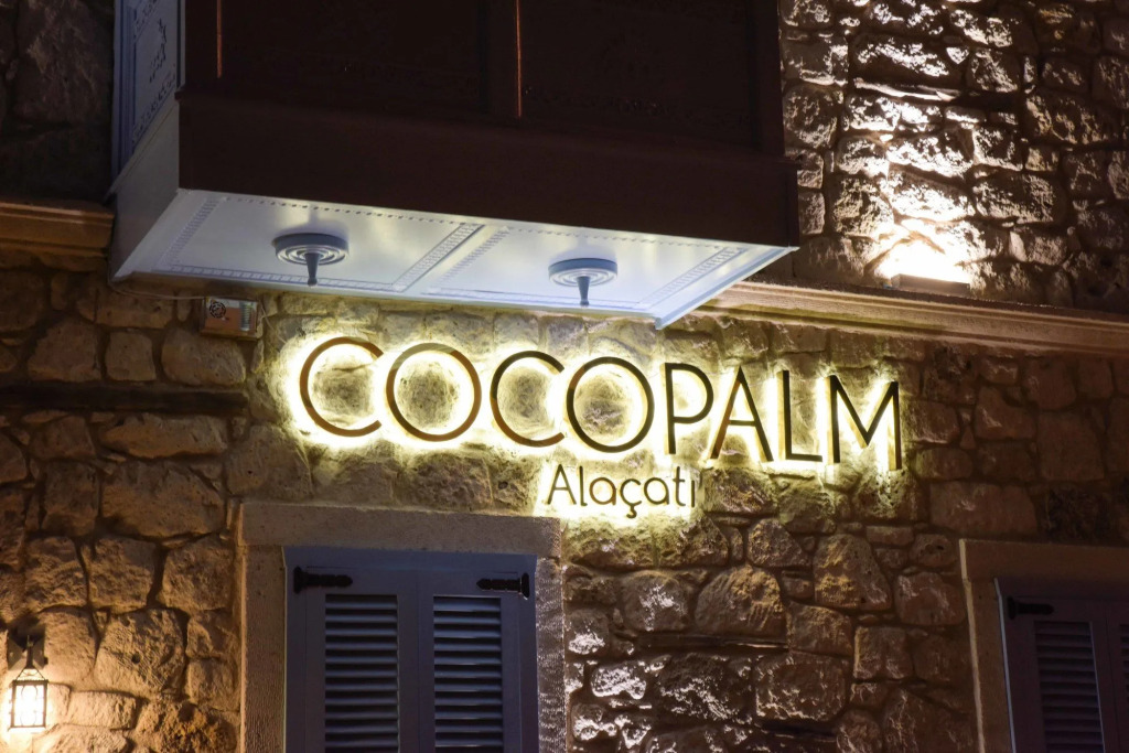 Palm Alaçatı Boutique Hotel