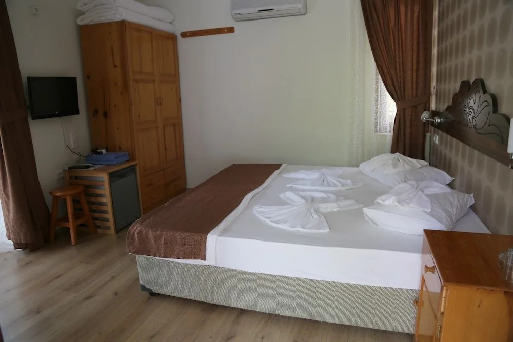 Arkadas Otel
