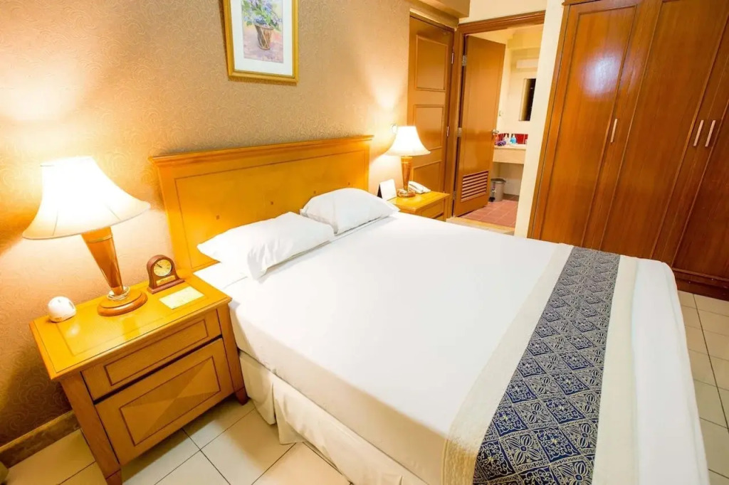Asuka Hotel MM2100 Industrial Town
