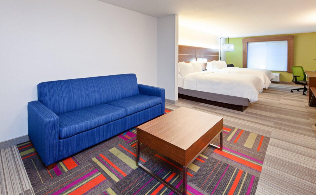 Holiday Inn Express & Suites Clovis Fresno Area by IHG