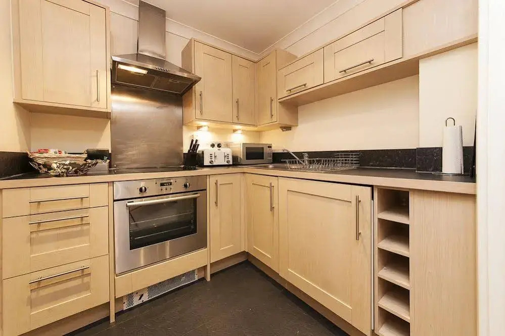 CB1 Apartments