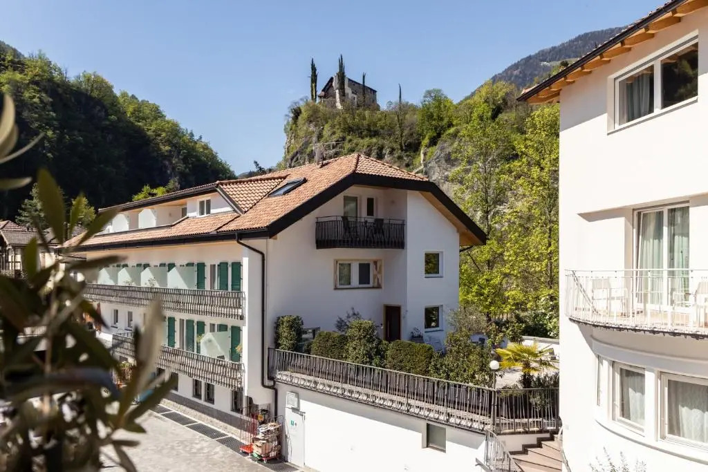 Mondschein Apartments
