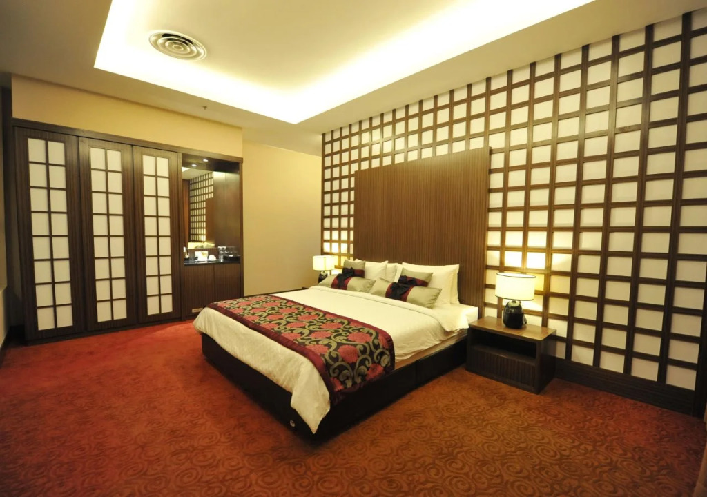 11@Century Hotel