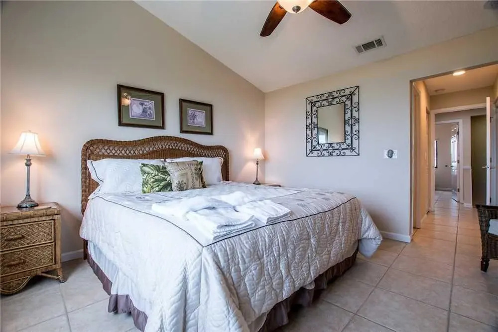 Sea Haven 216 - Two Bedroom Condo