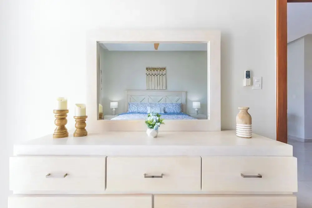 Stylish 1BR Apartment – Pool Access, Close to Beach