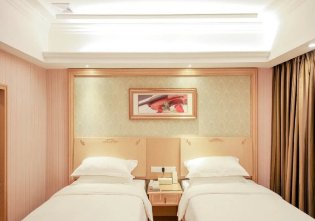 Vienna 3 Best Hotel Exhibition Center Chigang Road