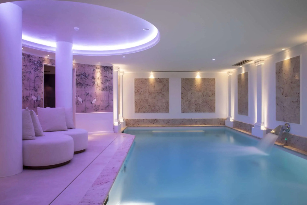 Paris jAdore Hotel & Spa