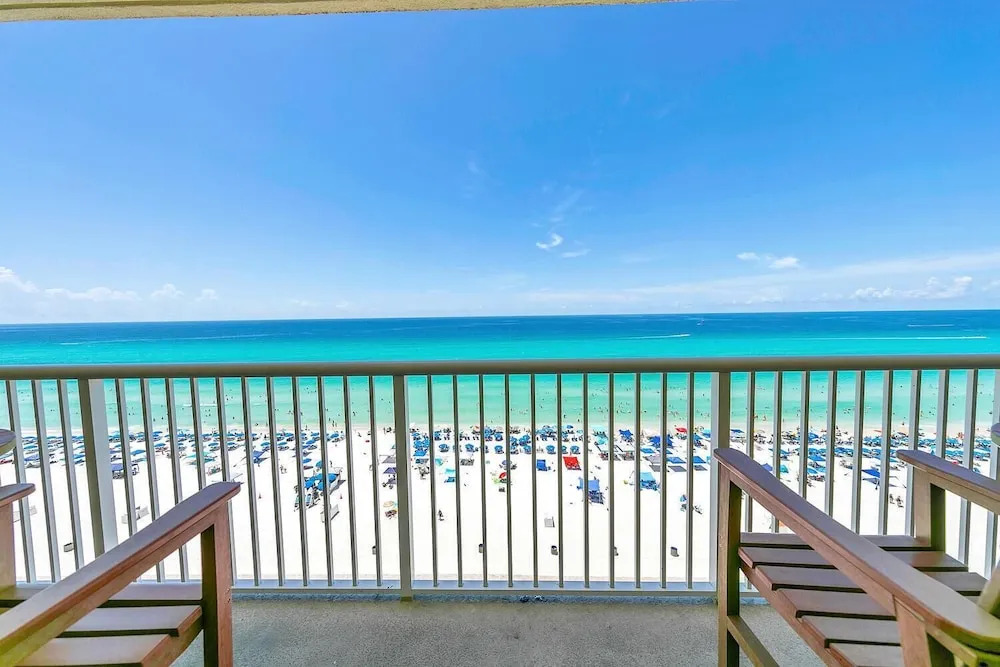 Majestic Beach Towers 2-1005