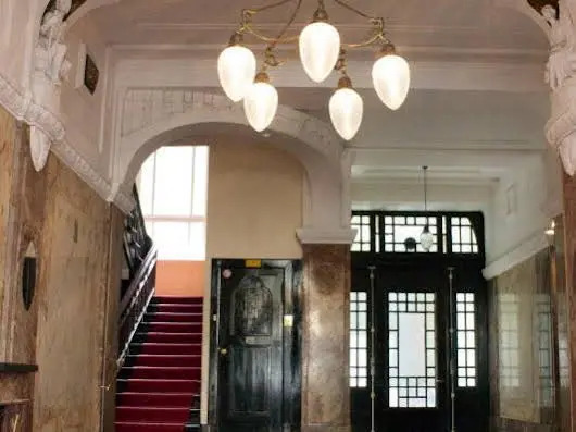 Arta Lenz Hotel