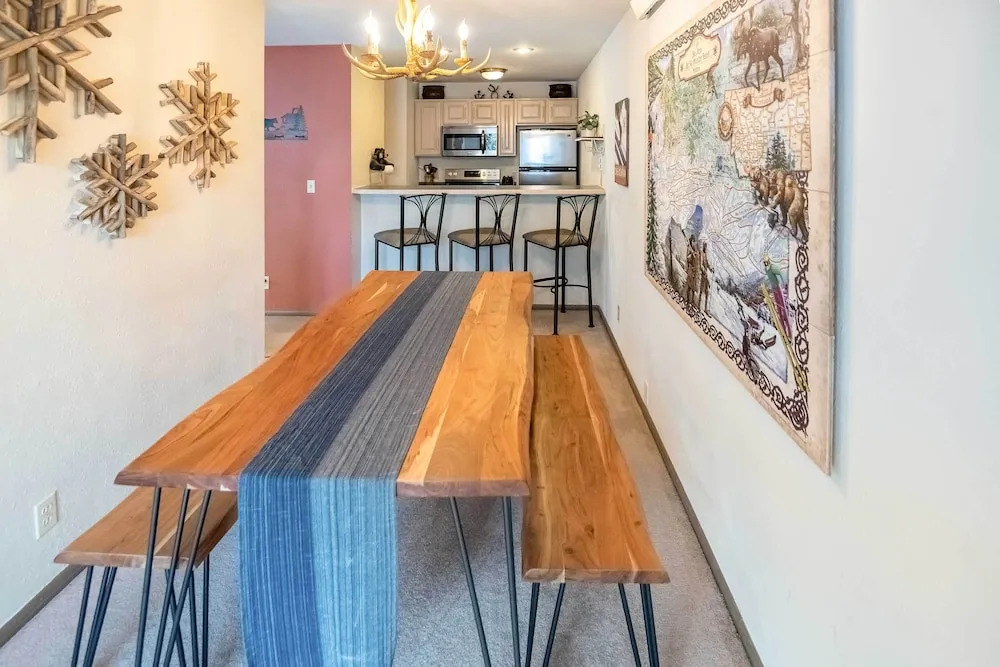 Steps to Ski Lifts - Condo w/ Walk-out Patio!