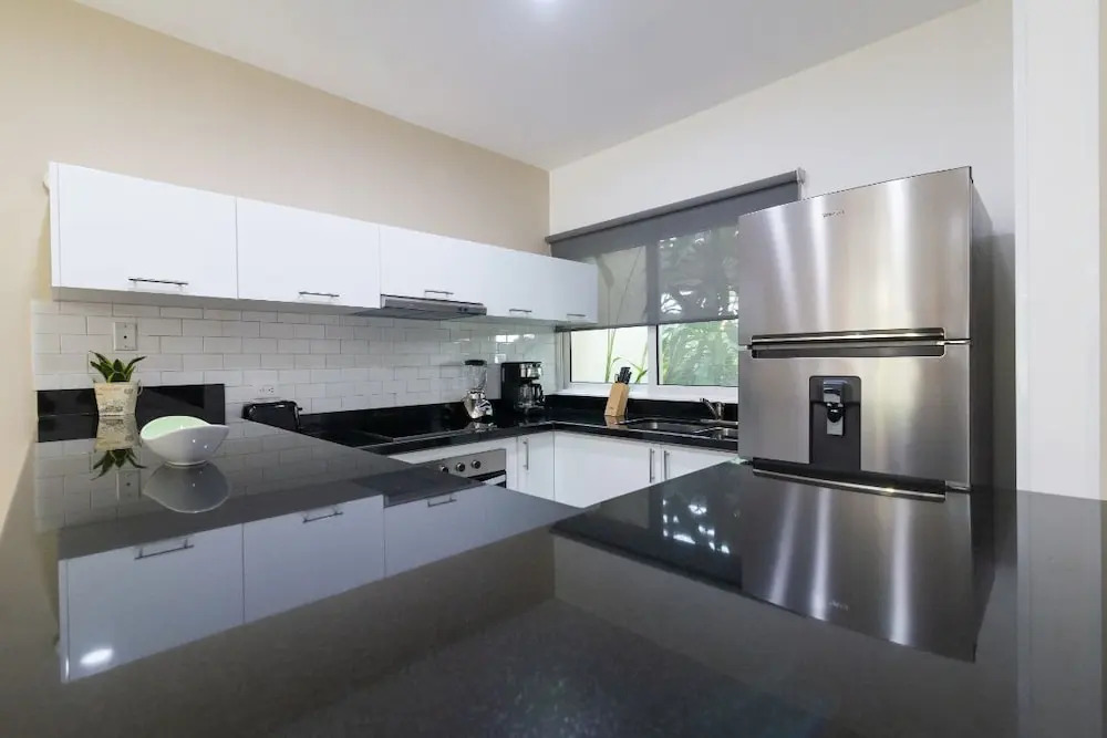 Sabbia 4104 - 3 Bedrooms ALL IN Suite Condo
