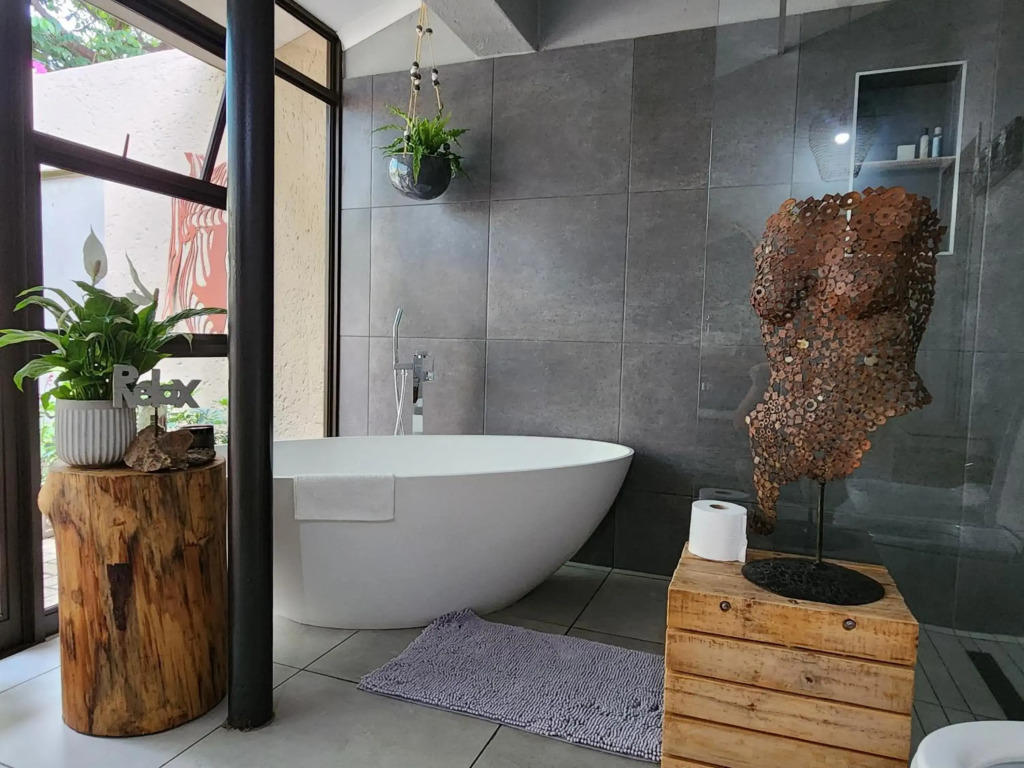 Bendor Garden Flat
