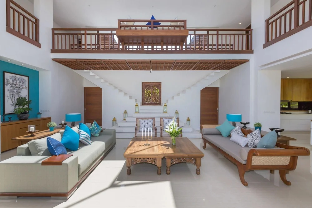 Villa Rusa Biru