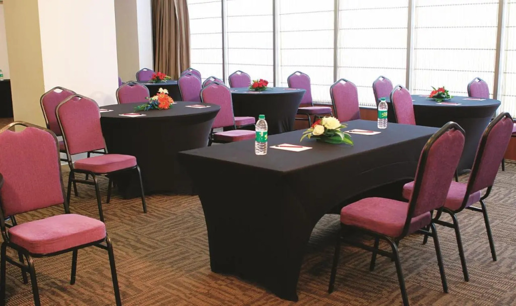Caspia Hotel New Delhi Shalimar Bagh