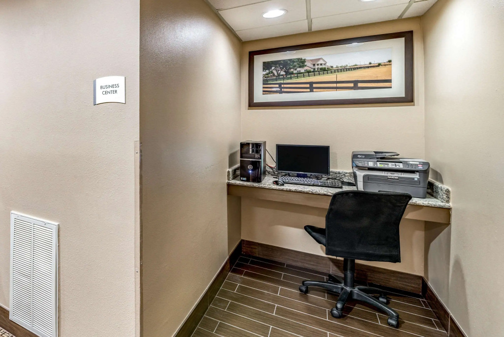 Quality Inn West Plano