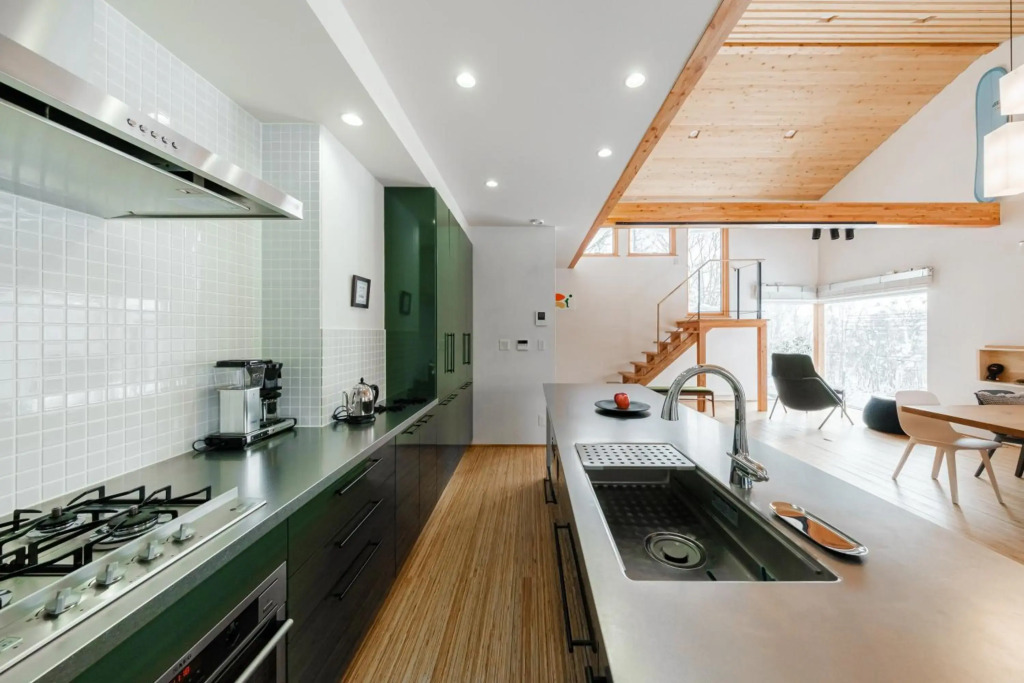 6ty6 Vacation Home