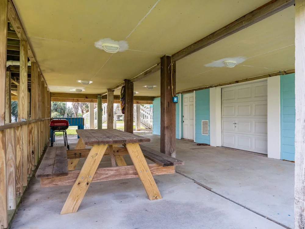 14107 Duncan Way Home