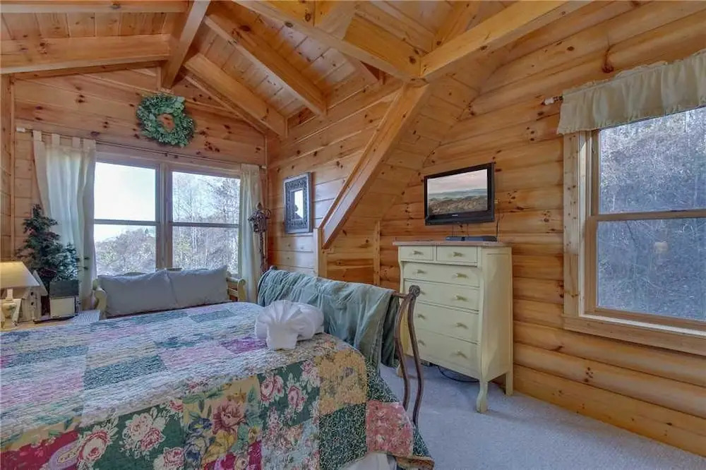 Lookout Lodge - Five Bedroom Cabin