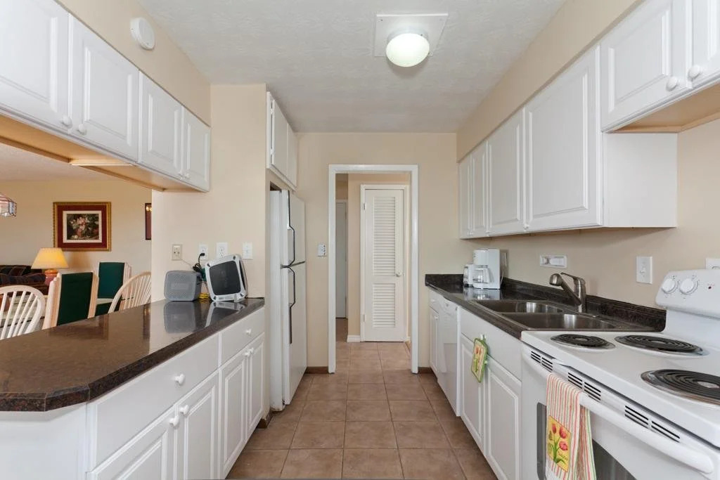 Ocean Sunrise 3 Br home by RedAwning