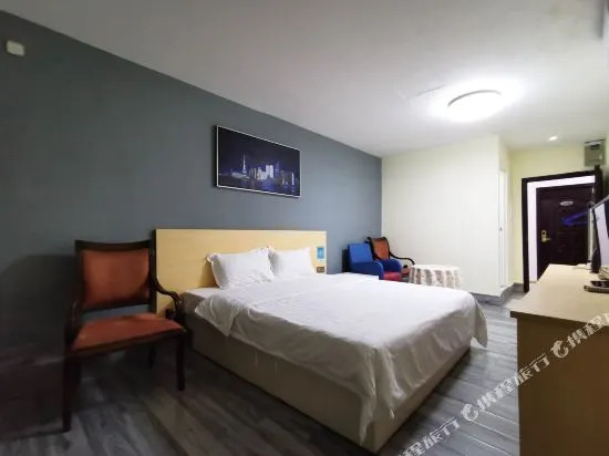 Dacheng Xiaozhan Hotel (Shenzhen Fanshen Metro Station)