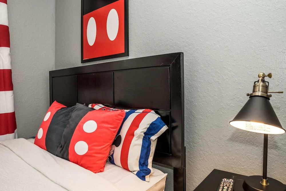 A Disney Themed Home, Just Minutes From CDC Standards! #rwh7728